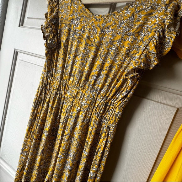 Sweet Floral Button Up Wideleg Romper • S - Picture 5 of 5